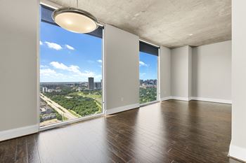 Allure Hermann Park | Penthouse Apartment